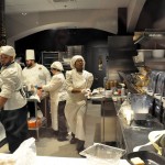 Cozinha é aberta para todos os visitantes conhecerem