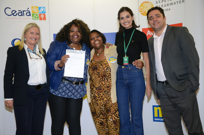 Tatiane Aparecida Guilherme e Claudia Peters, ambas da Osher Turismo. Tatiane ganhou hospedagem do Ceará. Tatiane Aparecida Guilherme e Claudia Peters, ambas da Osher Turismo. Tatiane ganhou hospedagem do Ceará.