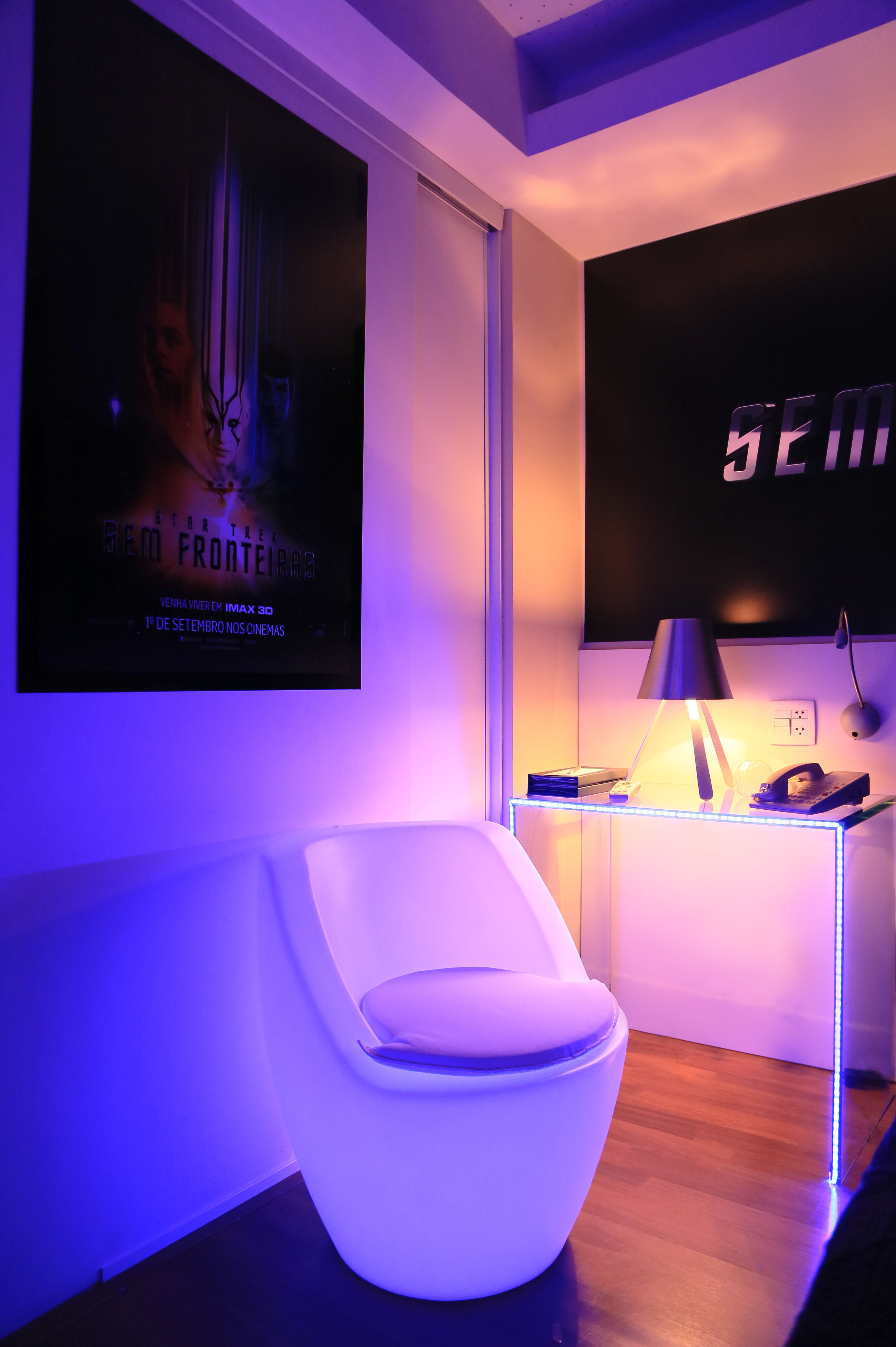 Decoração futurista com tema de Star Trek Decoração futurista com tema de Star Trek