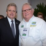 Edmar Bull, da Abav Nacional, com Roy Taylor, do M&E