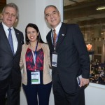 Edmar Bull e João Sabino, da Abav Nacional, e Juliana Assumpção, gerente executiva da Aviesp