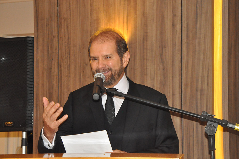 Guilherme Paulus saúda os convidados Guilherme Paulus saúda os convidados