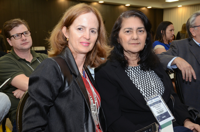 Janete Franke, presidente Abav Acre, e Maria Helena Fonsêca, presidente da Abav Amazonas