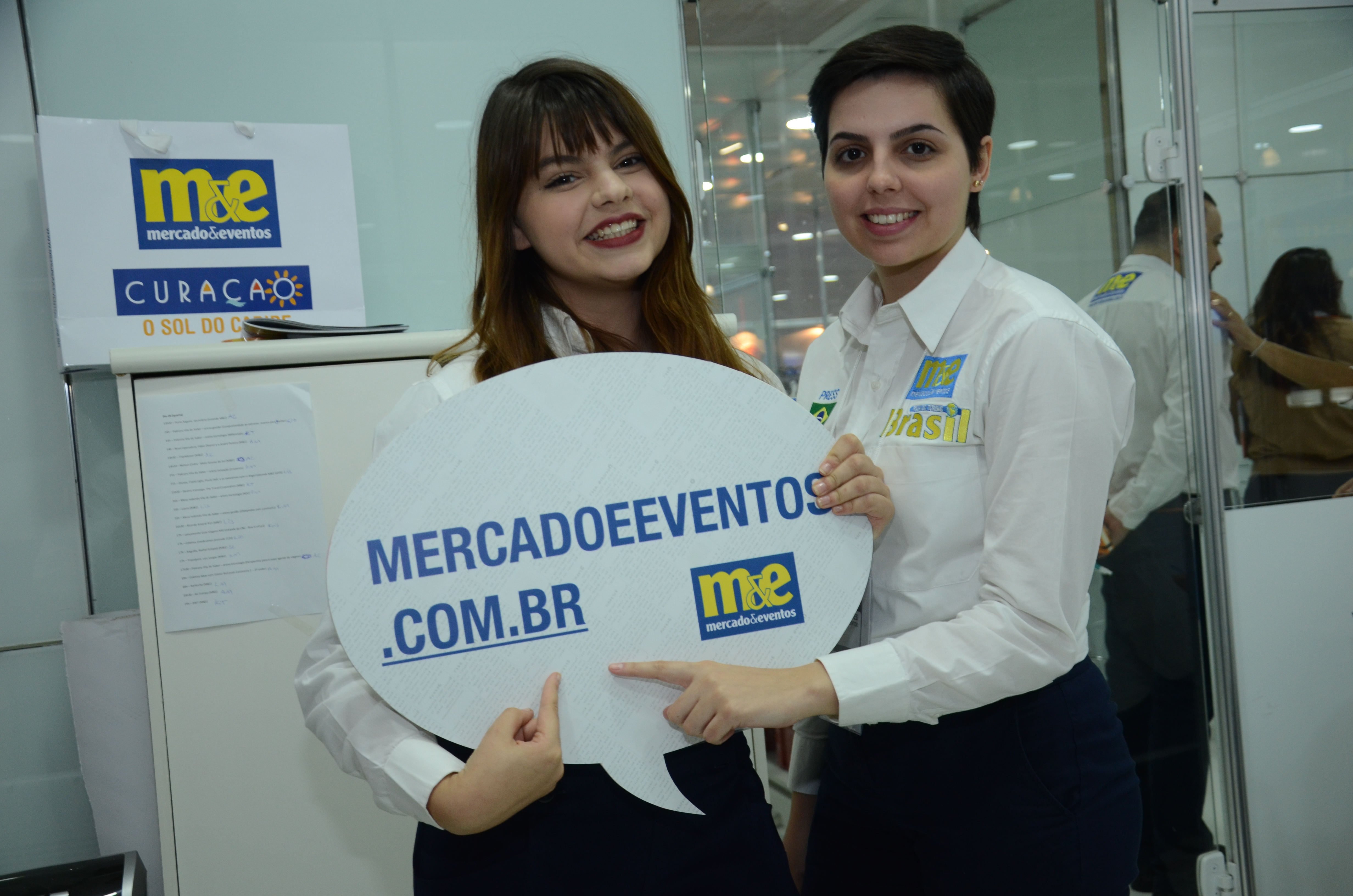 Kristhiany Teixeira e Giovana Alves, do M&E