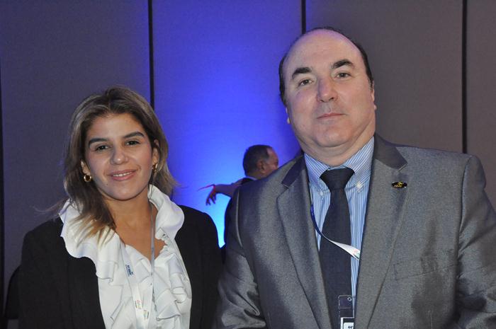 Kércia Costa, repres. da setur Piauí e Gustavo Arrais, setur MG