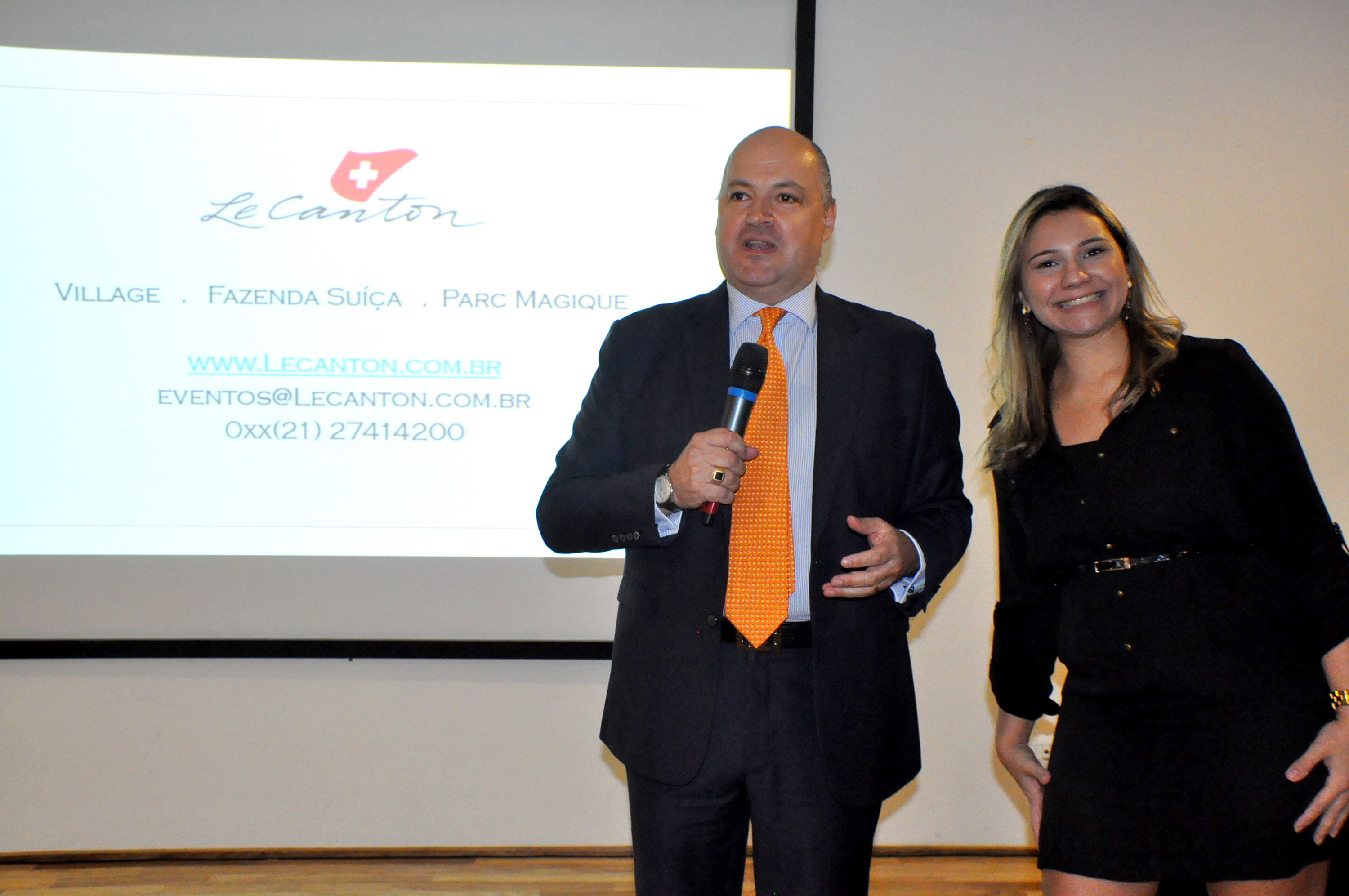 Luis Calle, da Camar, e Lia Coutinho, do Le Canton