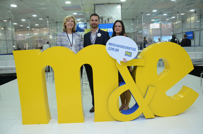 Lynn Clarke, Angel Sarrian e Paula Hall, da Disney