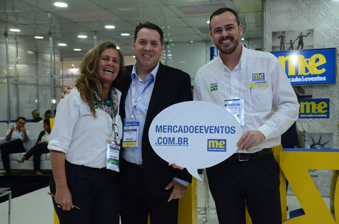 Mari MAsgrau e João Taylor, do M&E, com Ricardo Aly, da HPlus