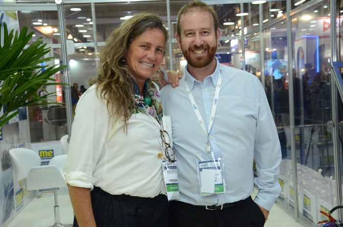 Mari Masgrau, do M&E, e Luiz Chimanovitch, da Argon Travel