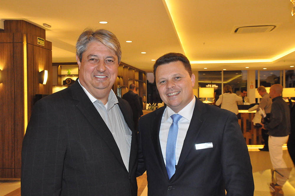 Nestor Tissot, prefeito de Gramado e Carlos Marim, diretor regional Sul e Sudeste da GJP Nestor Tissot, prefeito de Gramado e Carlos Marim, diretor regional Sul e Sudeste da GJP