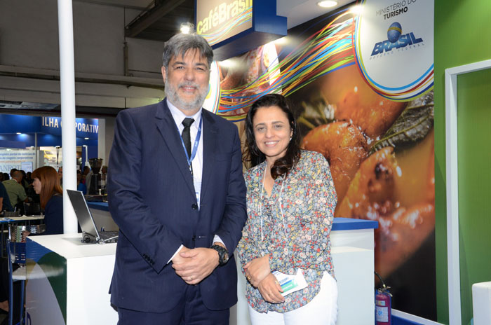 Roberto Nedelciu, da Raidho, e Monica Samia, da Braztoa
