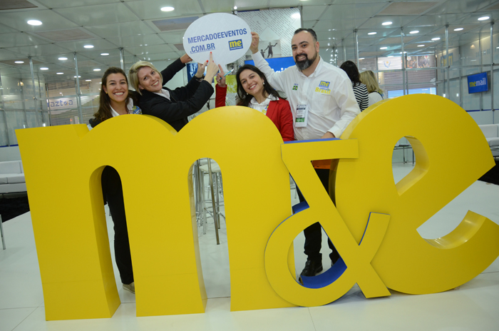 Samantha Chuva, Lisia Minelli, Aline Costa e Anderson Masetto, do M&E