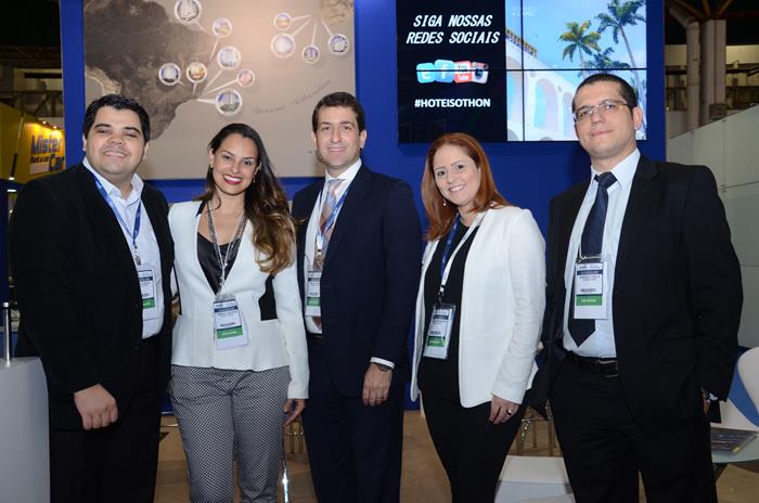 Vitor Almeida, Tamires Queiroz, Bruno Heleno, Amanda Brandão, Vitor Almeida, Tamires Queiroz, Bruno Heleno, e Amanda Brandão, do Hotéis Othon