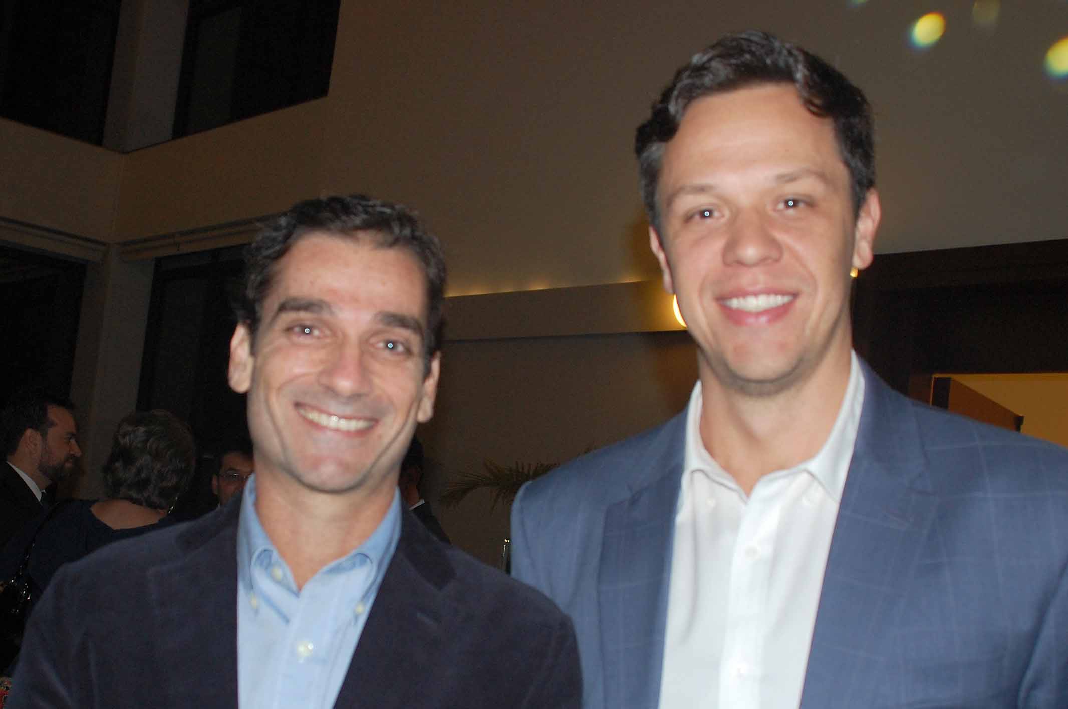 Marcio Martins, da Compass Brazil com Bruno Reis, da Embratur