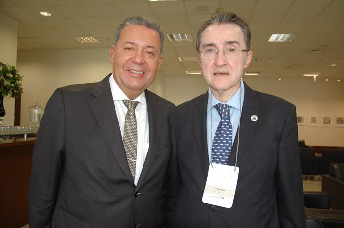 Alexandre Sampaio, da FBHA, e Eraldo Cruz, da CNC Alexandre Sampaio, da FBHA, e Eraldo Cruz, da CNC