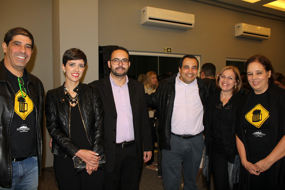 Alxandre Zubaran com o secretário de Turismo de Teresópolis, Rafael Canto e representantes da Accerj