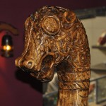 Carranca é réplica do barco viking de Oseberg, cuja original está em exposição no Viking Ship Museum, em Oslo, Noruega