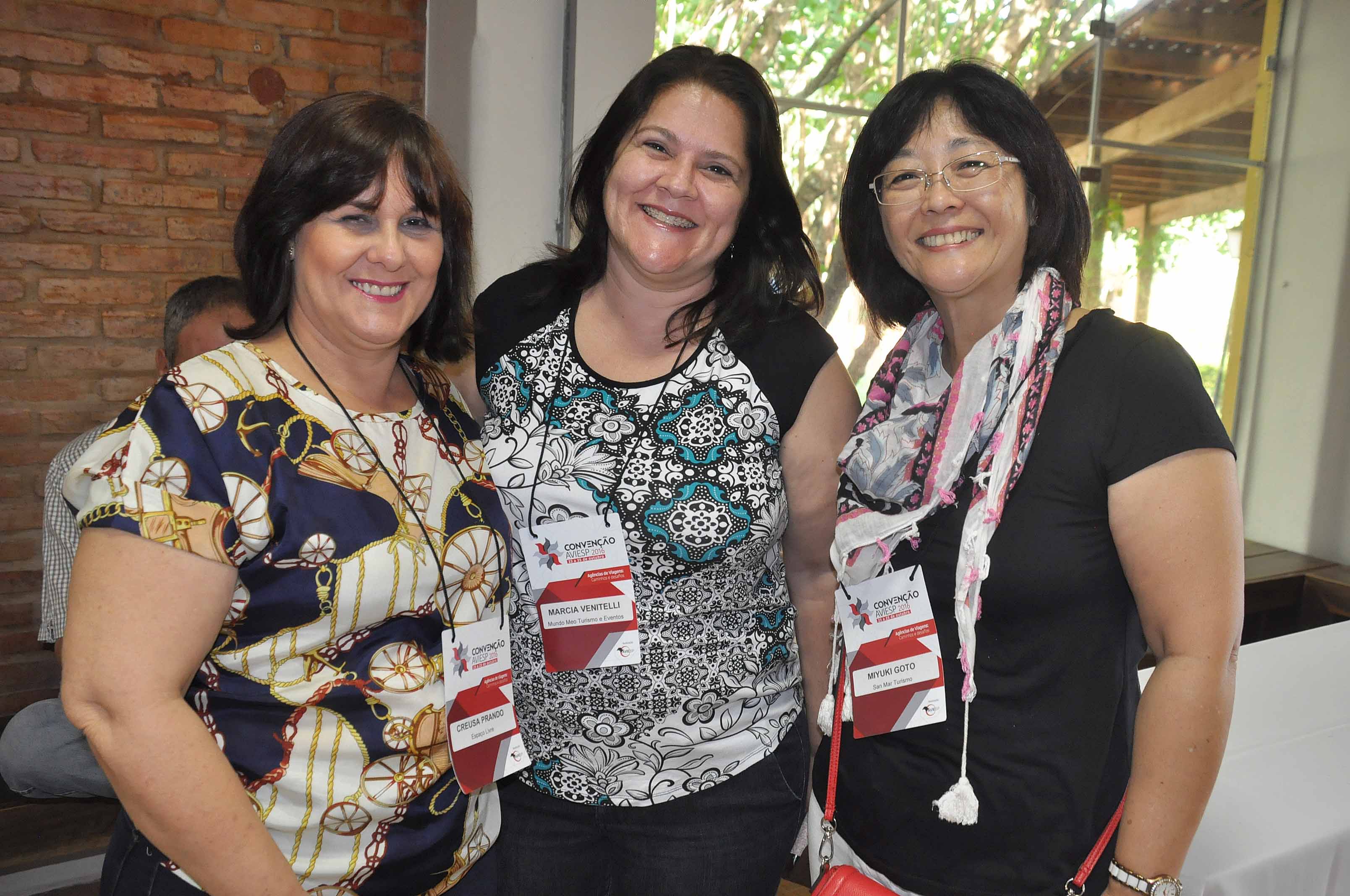 Creusa Prando, da Espaço Livre, Marcia Venitelli, da Mundo Meo Turismo, e Miyuki Goto, da San Mar Turismo Creusa Prando, da Espaço Livre, Marcia Venitelli, da Mundo Meo Turismo, e Miyuki Goto, da San Mar Turismo