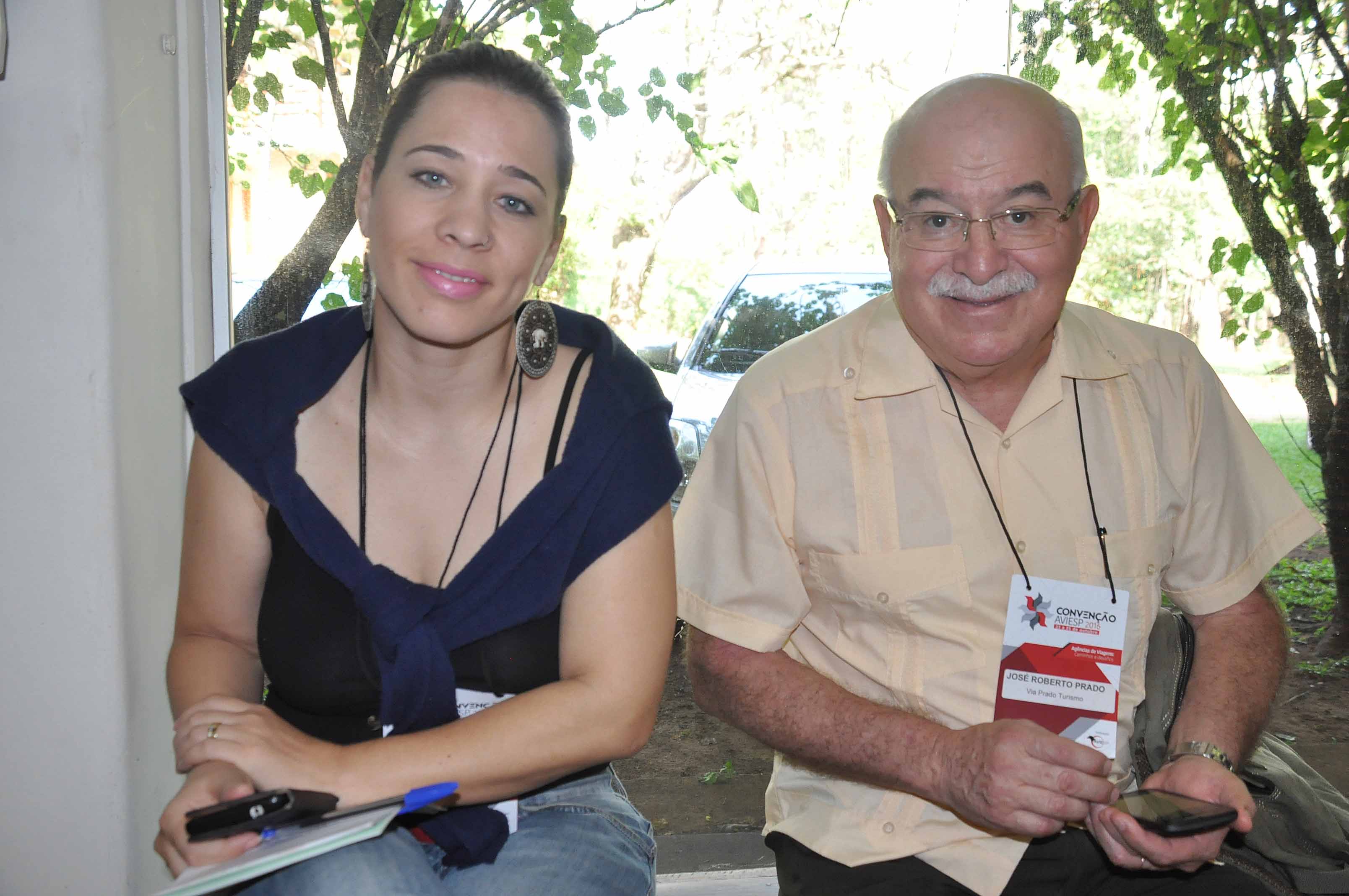 Cris Nani, da Nani Serviços, e José Roberto Prado, da Via Prado Turismo Cris Nani, da Nani Serviços, e José Roberto Prado, da Via Prado Turismo
