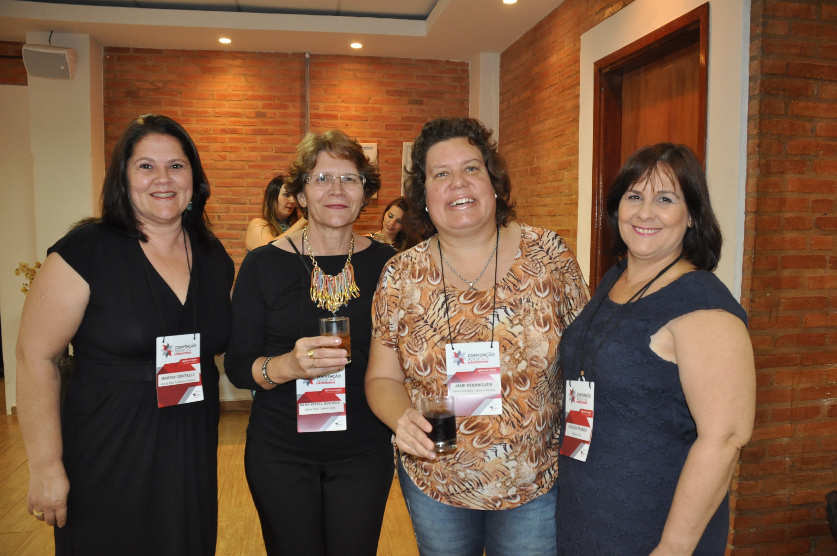 Márcia Ferrari da Mundo Meo Turismo, Mara Witzel da Witzel Turismo, Jane Rodrigues da Liberte Turismo e Creusa Prando da Espaço Livre Viagens