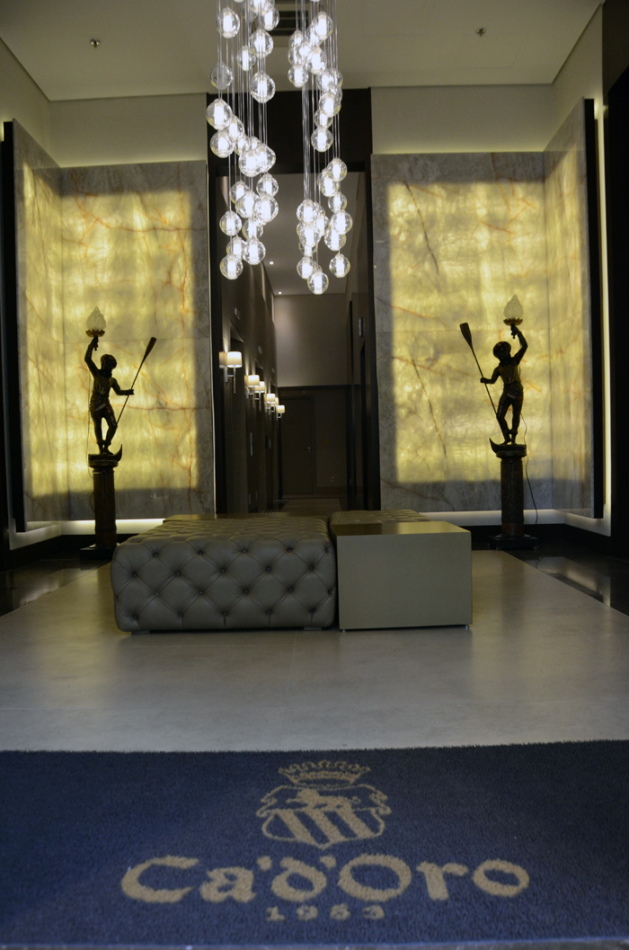 Entrada do novo hotel Entrada do novo hotel