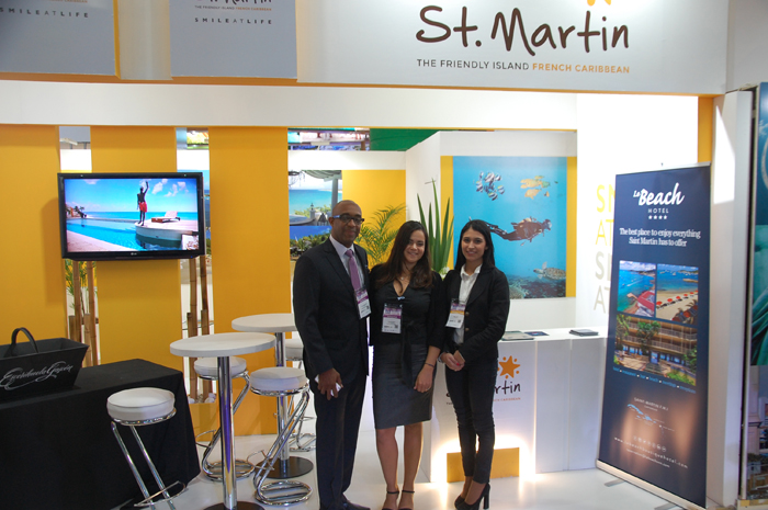Fabian Carbonnier, oficial de Turismo de St. Martin, e Jennifer Piquet, do El Beach Hotel