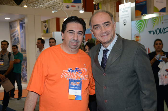 Marcelo Paolillo, da Flytour, e Francisco Ancona, da Costa Cruzeiros Marcelo Paolillo, da Flytour, e Francisco Ancona, da Costa Cruzeiros
