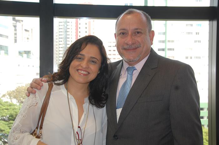 Mônica Sâmia, da Braztoa, e Toni Sando, do CVBSP Mônica Sâmia, da Braztoa, e Toni Sando, do CVBSP