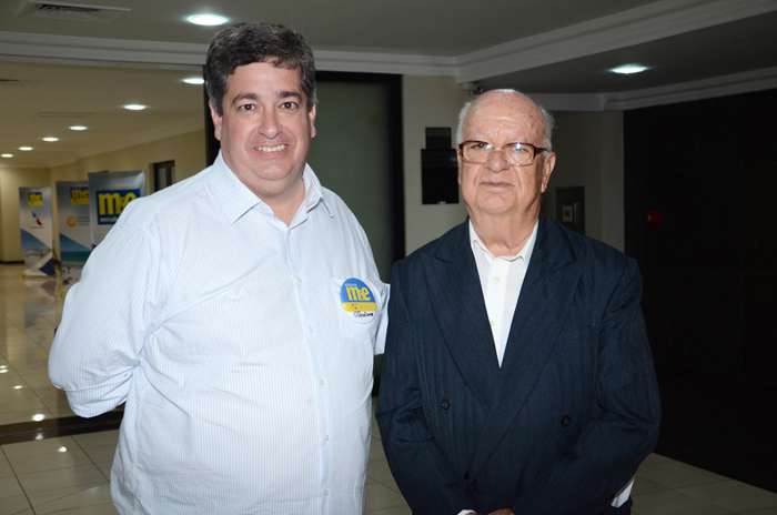 Otaviano Maroja, presidente de Porto de Galinhas CVB, e Júlio Crucho Cunha, da FBHA Otaviano Maroja, presidente de Porto de Galinhas CVB, e Júlio Crucho Cunha, da FBHA