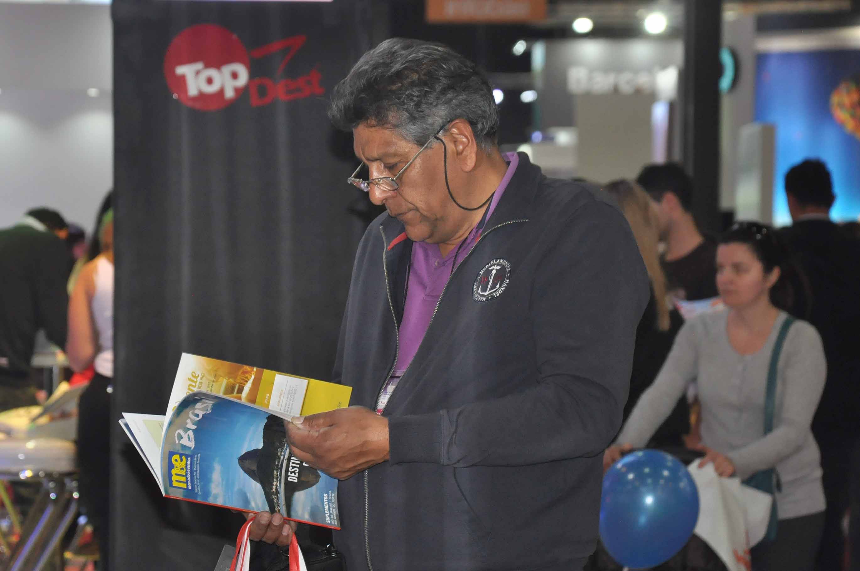 Público final ficou interessado na revista do M&E que apresenta diversos destinos brasileiros