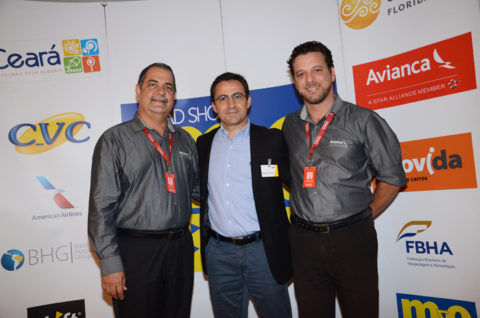 Rogerio Mendes, da CVC, entre Everaldo Gomes e Rodrigo Ricciardi, da Avianca Rogerio Mendes, da CVC, entre Everaldo Gomes e Rodrigo Ricciardi, da Avianca