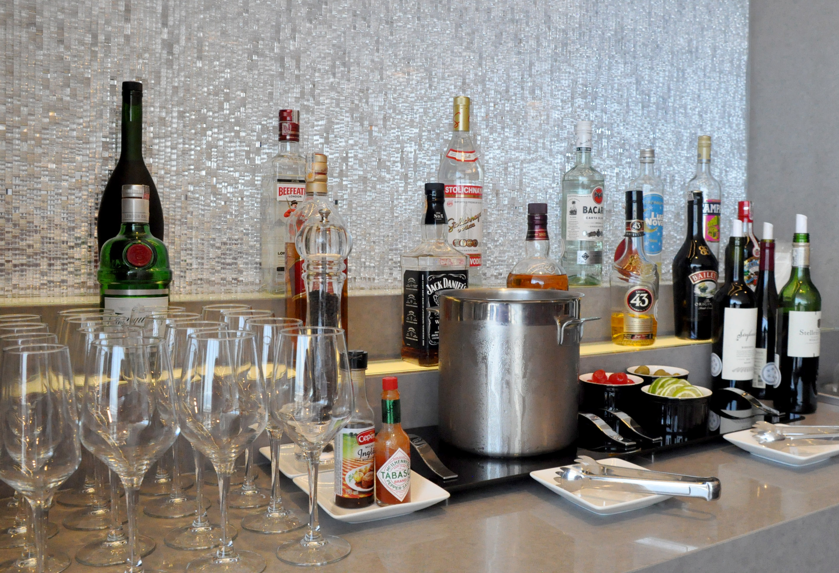 Seleção especial de vinhos e outras bebidas destiladas Seleção especial de vinhos e outras bebidas destiladas