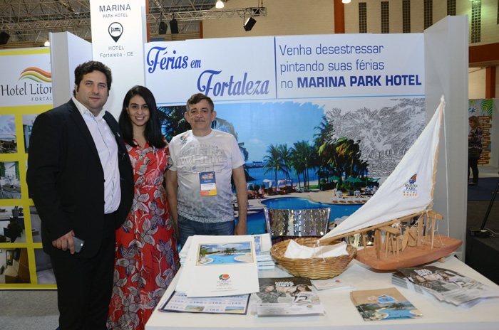 Vitor Bauab e Luciana Fernandes, do M&E, com Francisco Timbó, do Marina Park Hotel