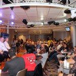Coletiva com mais de 100 jornalistas