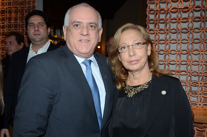 Dilson Jatahy Fonseca, presidente da ABIH, com sua esposa Ana Clicia Fonseca