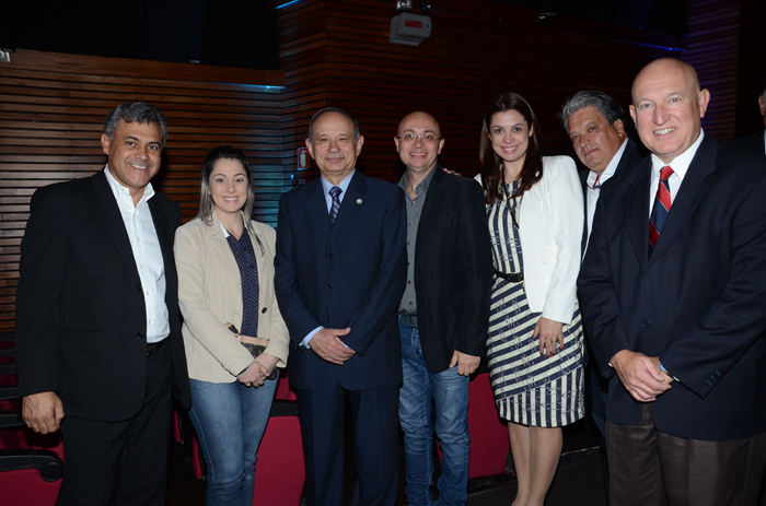 Antonio Américo e equipe da Azul