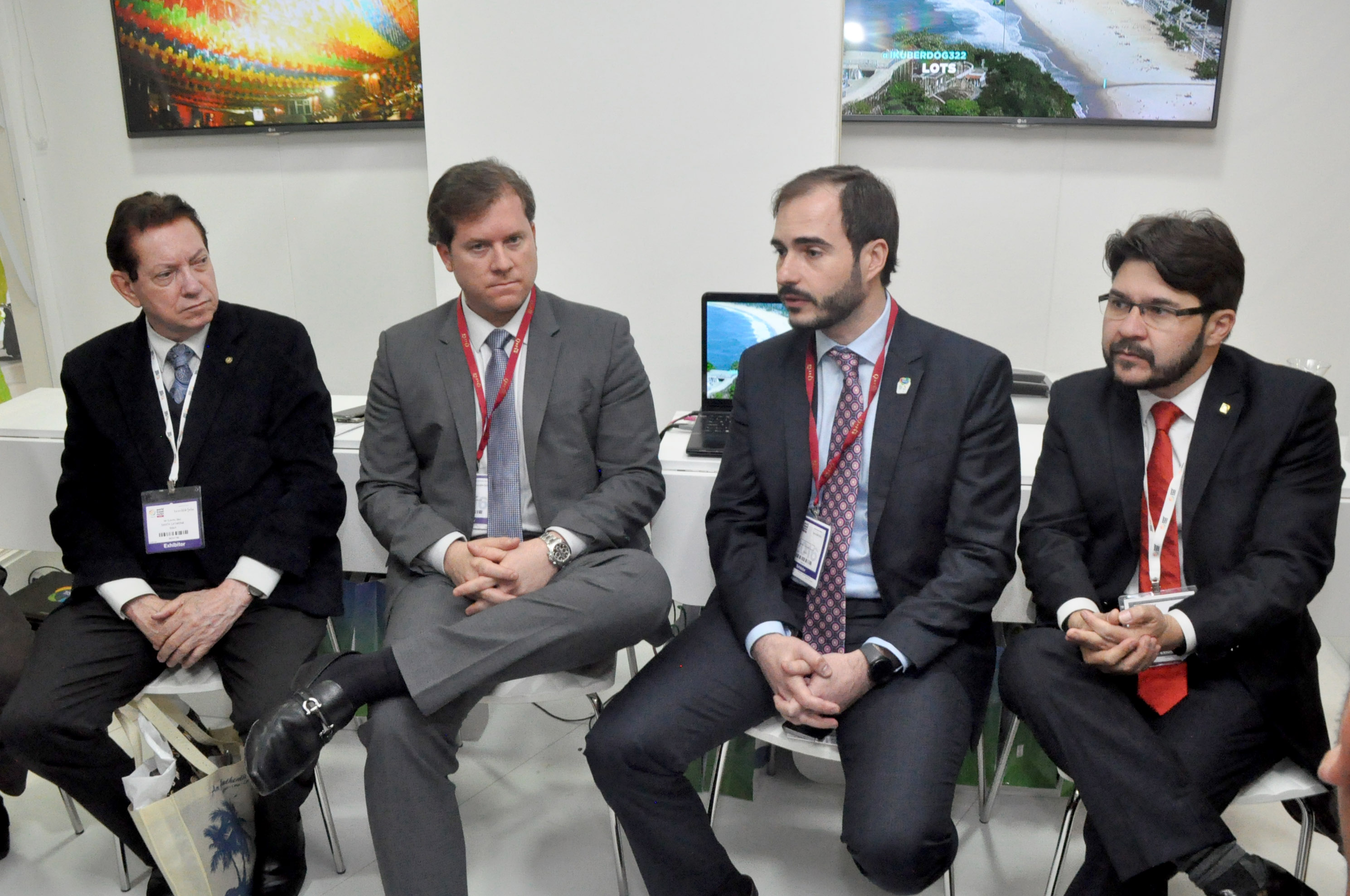 Edinho Bez, de Santa Catarina, Marx Beltrão, Ministro do Turismo, José Freitas e Gilson Lira, da Embratur Edinho Bez, de Santa Catarina, Marx Beltrão, Ministro do Turismo, José Freitas e Gilson Lira, da Embratur
