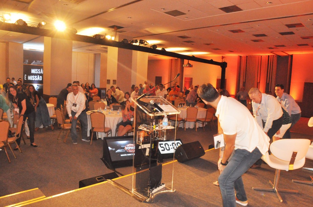 Elói Oliveira, Michael Barkoczy e Christiano Oliveira aqueceram os convidados no começo do evento