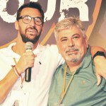 Fábio Oliveira, diretor da Flytour Franchising, e Washington Alves, homenageado pelo Grupo Flytour