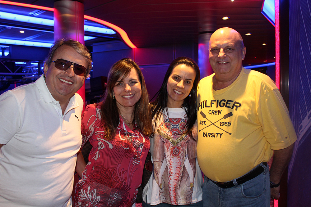 Heuvécio e Bianca Garófalo, da West Central com Silvana Pilão e Pedro Lemos, da Corps Lazer Heuvécio e Bianca Garófalo, da West Central com Silvana Pilão e Pedro Lemos, da Corps Lazer