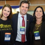 Jessika Levandowski e Arnaldo Levandowski, da MGM, com Vivian Socorro, de Havana Tur