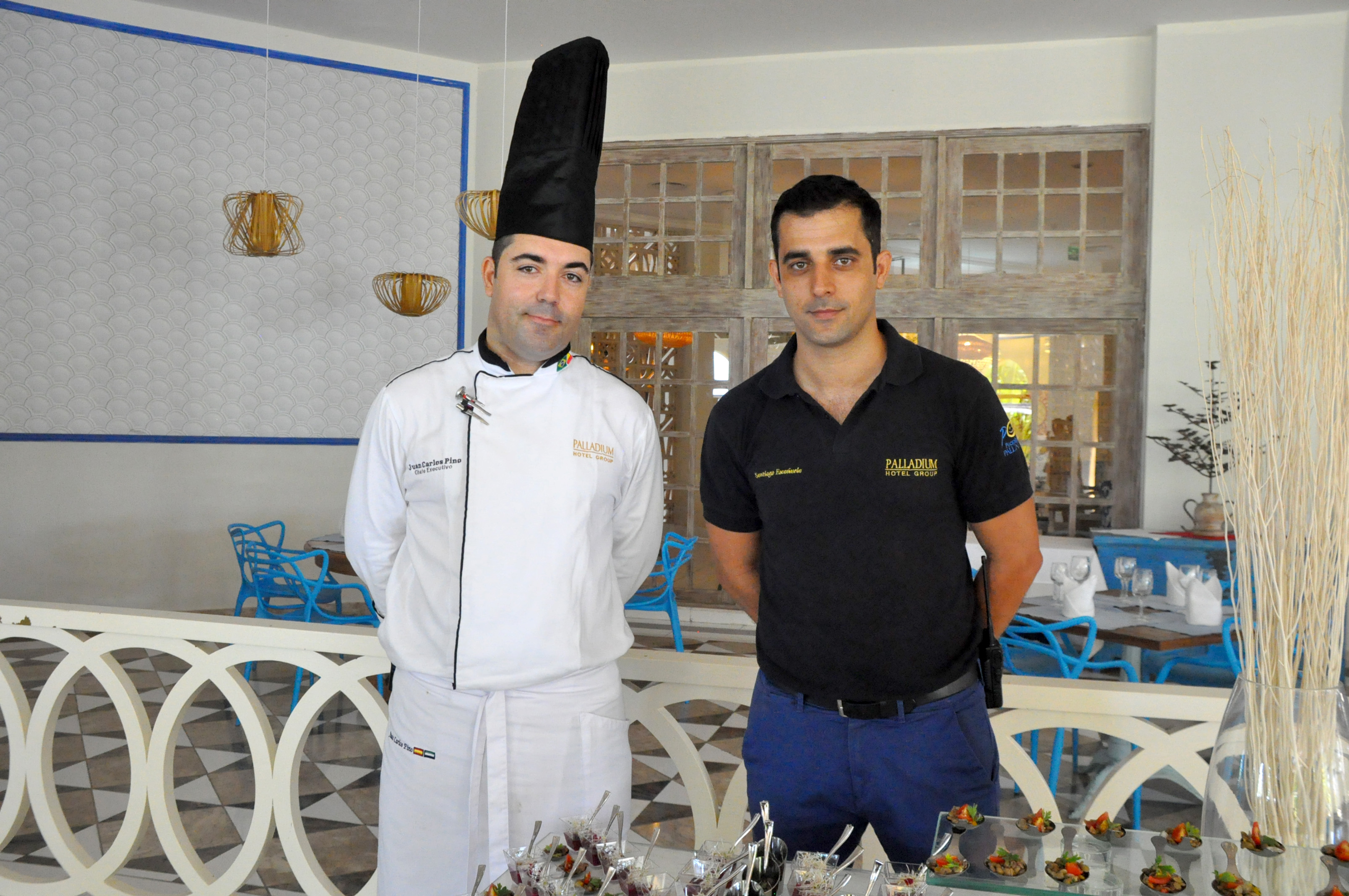 Juan Carlos Pino, chef executivo, e Santiago Escañivela, gerente de A&B do Grand Palladium