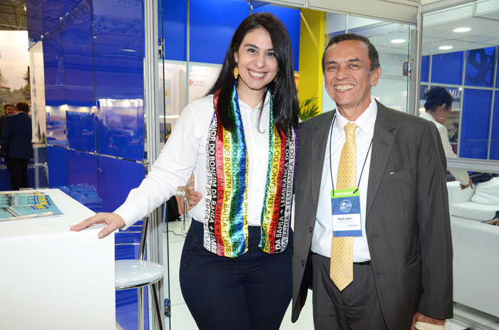 Luciana Fernandes, do M&E e Marcos Almeida, da Bahiatursa