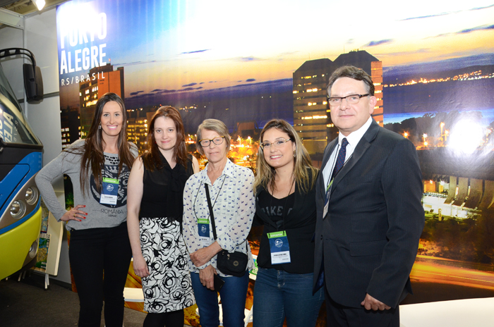 Luiz Fernando de Morães, Secretario de Turismo de Porto Alegre, com sua equipe