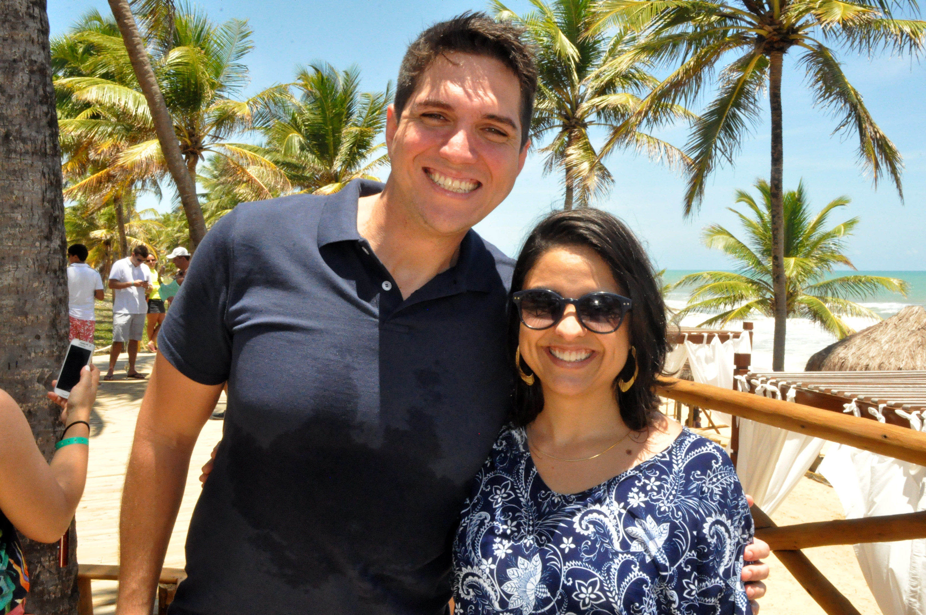 Marcius Feijó, da Abreu Online, com Renata Maida, da MMT Gapnet