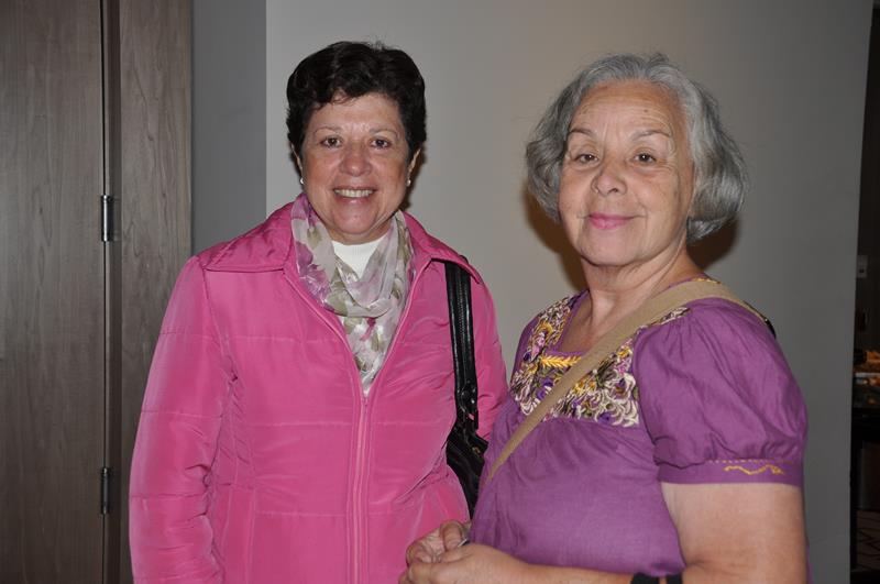Maria do Amaral, do Pórtico Turístico, e Rosalice Fleury, da consultora de viagens