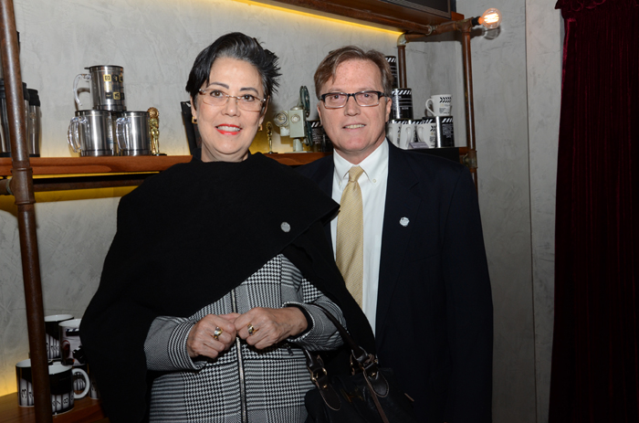 Marina Barros, do Turismo de Toronto, e Mauricio Vianna, da Net Hospitality