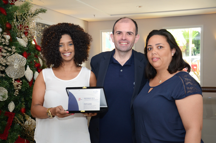 Mary Terra e Thais Cristina, da MMTGapnet,e Emerson Cordova, da GJP