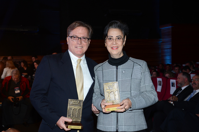 Mauricio Vianna, da Net Hospitality, Marina Barros, do Turismo de Toronto