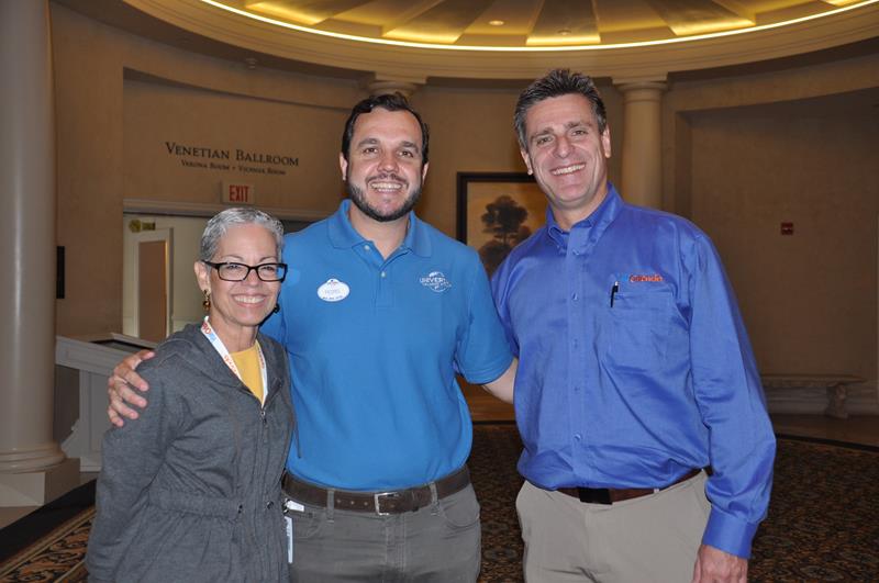 No meio, Pedro Neto, da Universal, com Wanda Velazquez e Patrick Yvars, do Visit Orlando No meio, Pedro Neto, da Universal, com Wanda Velazquez e Patrick Yvars, do Visit Orlando